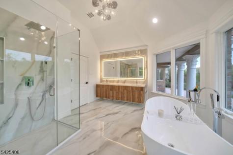 19 Amira Lane Kinnelon NJ 07405