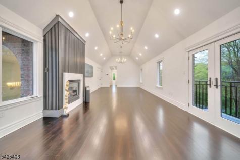 19 Amira Lane Kinnelon NJ 07405