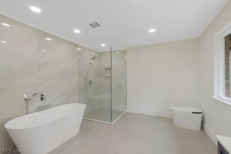 19 Amira Lane Kinnelon NJ 07405