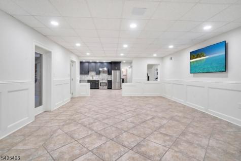 19 Amira Lane Kinnelon NJ 07405