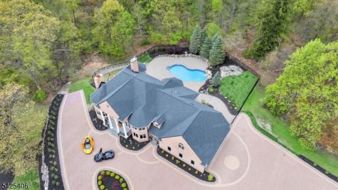 19 Amira Lane Kinnelon NJ 07405