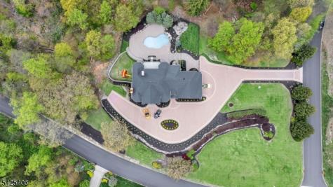19 Amira Lane Kinnelon NJ 07405