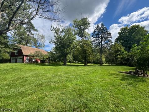 5 Oakura Lane Bedminster NJ 07921