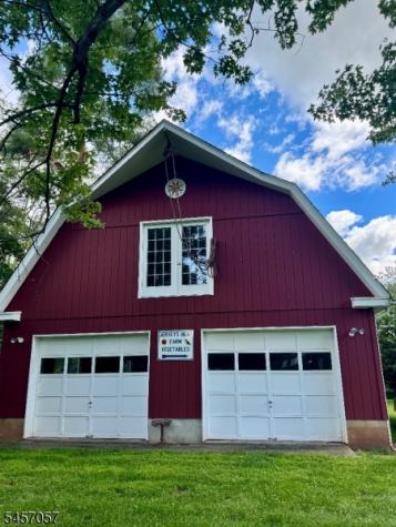 5 Oakura Lane Bedminster NJ 07921