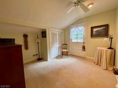 5 Oakura Lane Bedminster NJ 07921