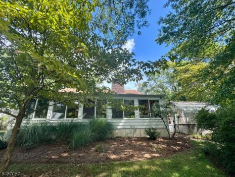 5 Oakura Lane Bedminster NJ 07921