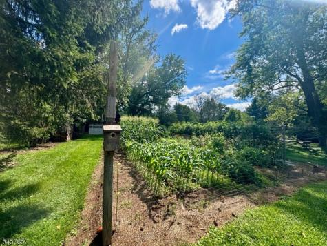 5 Oakura Lane Bedminster NJ 07921