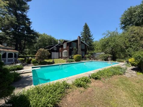 691 Ridgedale Avenue East Hanover NJ 07936