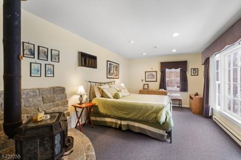 691 Ridgedale Avenue East Hanover NJ 07936