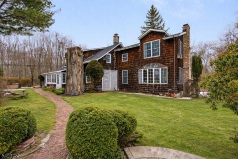 691 Ridgedale Avenue East Hanover NJ 07936