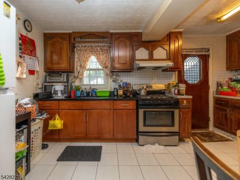 624 Summer Street Elizabeth NJ 07202