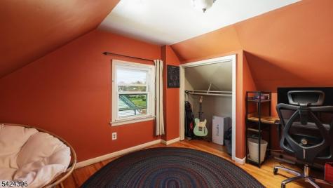 333 Giles Avenue Middlesex NJ 08846