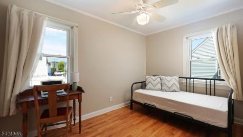 333 Giles Avenue Middlesex NJ 08846