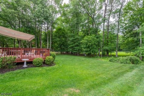 11 Burnham Drive Pequannock NJ 07444