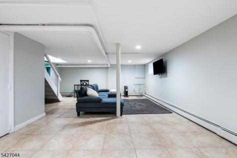 15 Victor Place Irvington NJ 07111