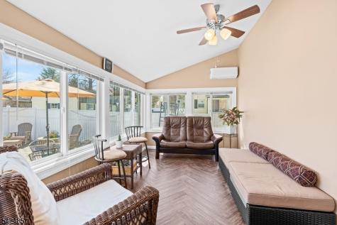 42 Lake Boulevard Aberdeen NJ 07747