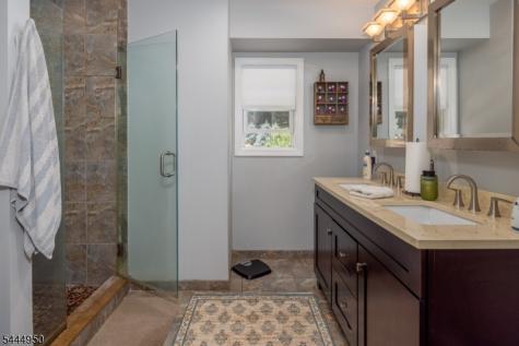10 Dixon Road Franklin NJ 07416