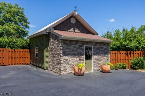 10 Dixon Road Franklin NJ 07416