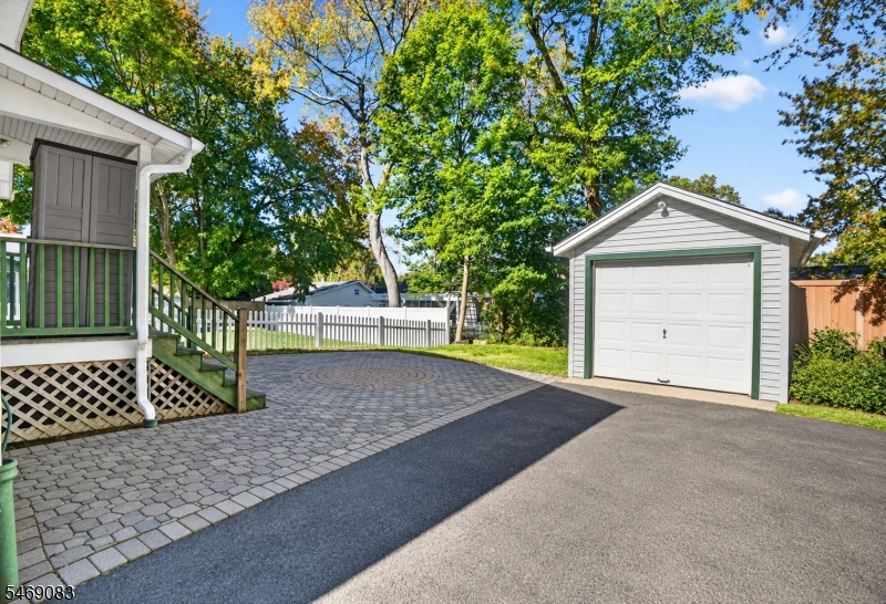 32 N Shore Road Denville NJ 07834