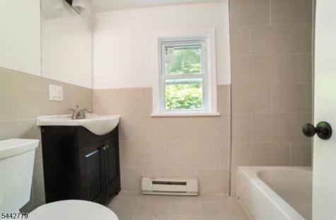 32 E Shore Trail Hardyston NJ 07460