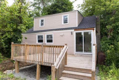 32 E Shore Trail Hardyston NJ 07460