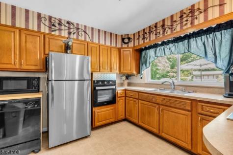 221 Ohio Avenue Pohatcong NJ 08865