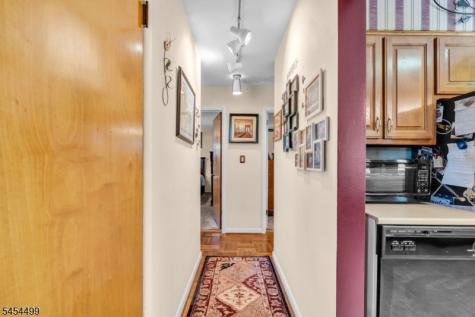 221 Ohio Avenue Pohatcong NJ 08865