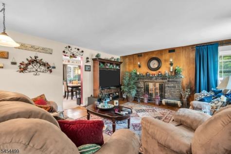 221 Ohio Avenue Pohatcong NJ 08865