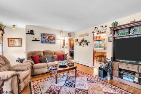 221 Ohio Avenue Pohatcong NJ 08865