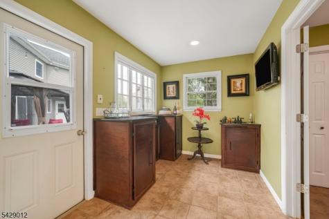 30 Oakley Way Wayne NJ 07470