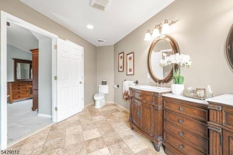 30 Oakley Way Wayne NJ 07470