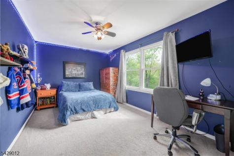 30 Oakley Way Wayne NJ 07470