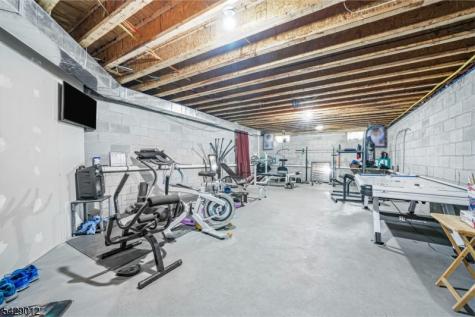 30 Oakley Way Wayne NJ 07470