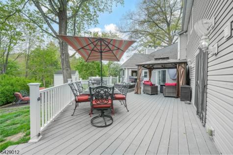 30 Oakley Way Wayne NJ 07470