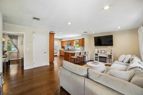 74 Minnehaha Boulevard Oakland NJ 07436