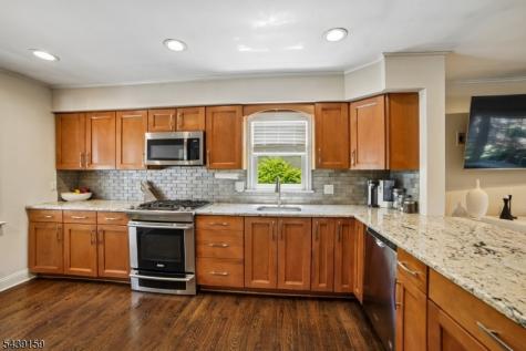74 Minnehaha Boulevard Oakland NJ 07436