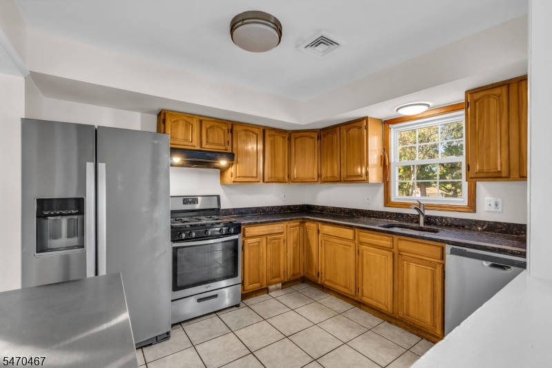 26 Nancy Lane Piscataway NJ 08854