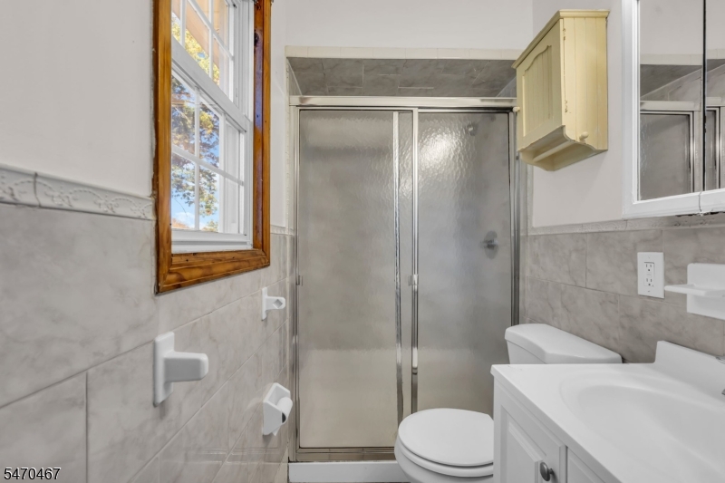 26 Nancy Lane Piscataway NJ 08854
