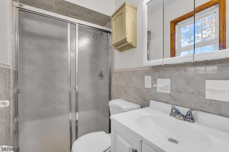 26 Nancy Lane Piscataway NJ 08854