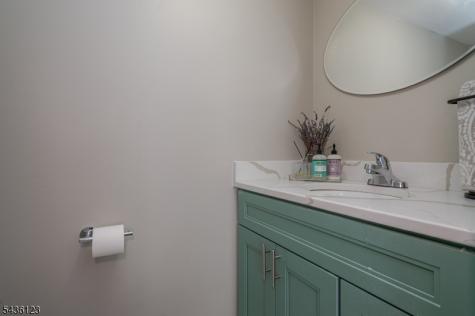 60 Midvale Lane Willingboro NJ 08046