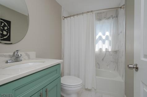 60 Midvale Lane Willingboro NJ 08046