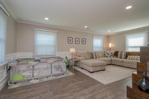 60 Midvale Lane Willingboro NJ 08046