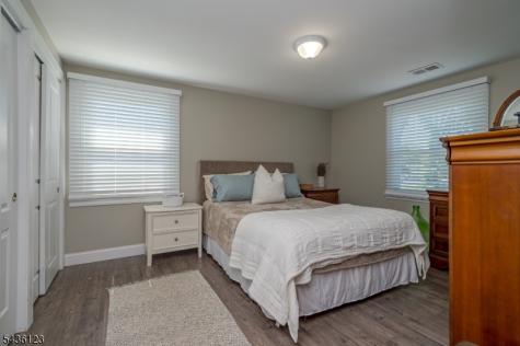 60 Midvale Lane Willingboro NJ 08046