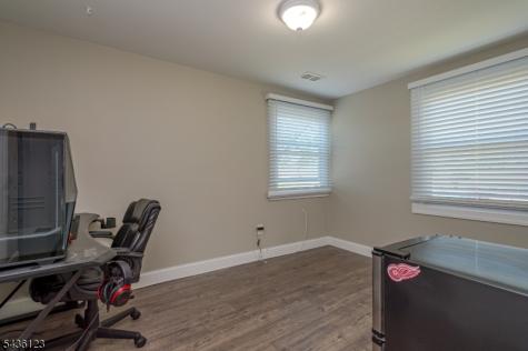 60 Midvale Lane Willingboro NJ 08046