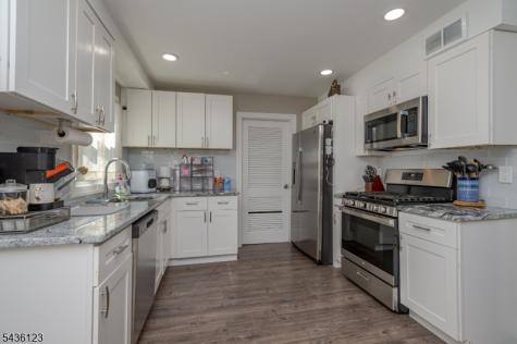 60 Midvale Lane Willingboro NJ 08046