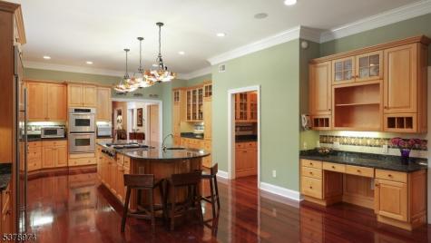 23 Charlotte Hill Drive Bernardsville NJ 07924