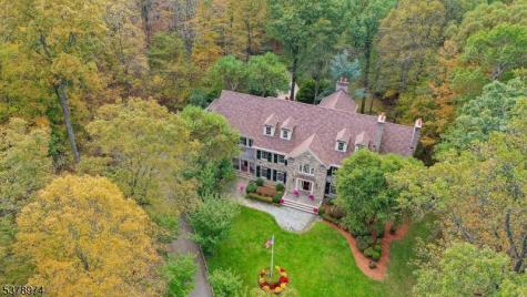 23 Charlotte Hill Drive Bernardsville NJ 07924