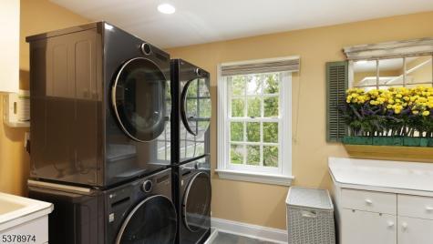 23 Charlotte Hill Drive Bernardsville NJ 07924