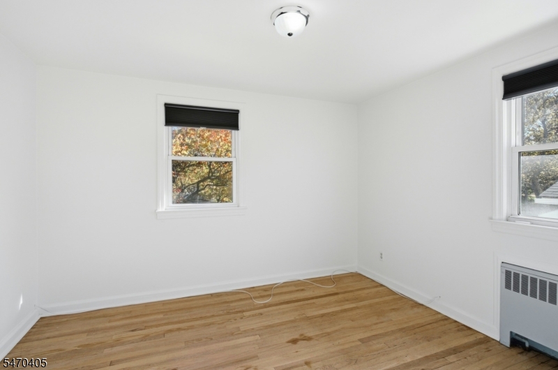 522 Thompson Avenue Roselle NJ 07203