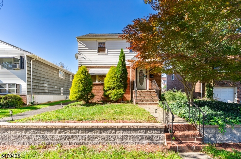 522 Thompson Avenue Roselle NJ 07203